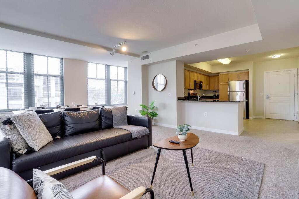 Fantastic 2 Bedroom Condo At Pentagon City Arlington Exterior foto