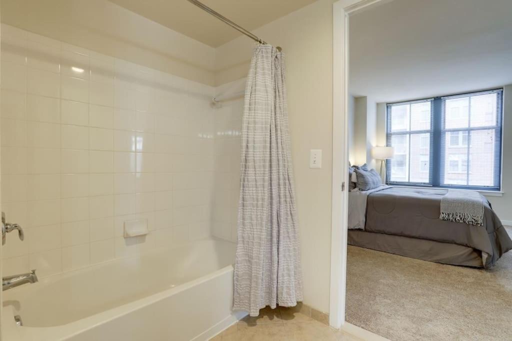 Fantastic 2 Bedroom Condo At Pentagon City Arlington Exterior foto