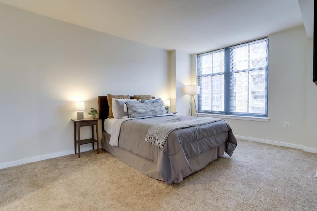 Fantastic 2 Bedroom Condo At Pentagon City Arlington Exterior foto